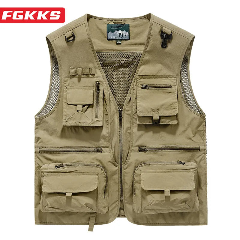 FGKKS 2023 Outdoor-Freizeitweste Herren Neuer atmungsaktiver Outdoor-Sportmantel mit mehreren Taschen Hochwertige Design-Freizeitweste Herren